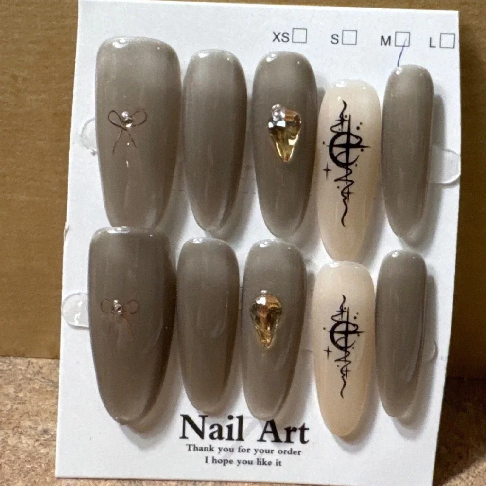 Press On Nails‎ Medium Taupe Cream Rhinestone Bow Celestial Set